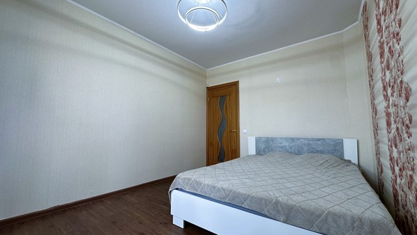 Продам двухкомнатную (2-комн.) квартиру, Больничная ул, 36А, Южно-Сахалинск г