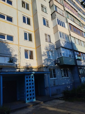 Продам однокомнатную (1-комн.) квартиру, Тульская ул, 136к2, Алексин г