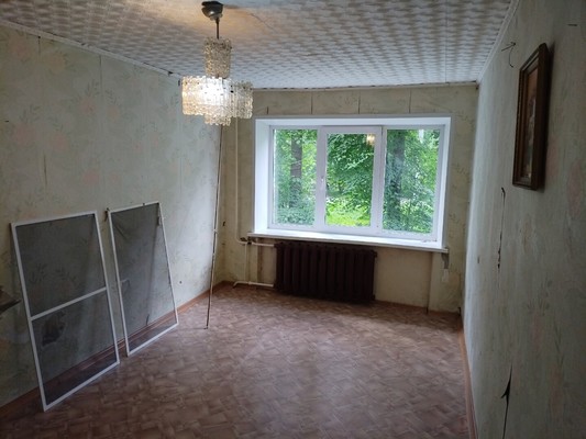 Продам двухкомнатную (2-комн.) квартиру, Революции ул, 3а, Алексин г