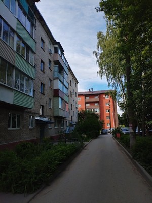 Продам двухкомнатную (2-комн.) квартиру, Революции ул, 3а, Алексин г