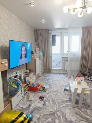 Продам двухкомнатную (2-комн.) квартиру, Толстого ул, 6, Симферополь г
