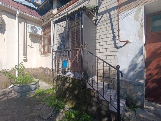 Продам однокомнатную (1-комн.) квартиру, Пушкина ул, 6, Симферополь г