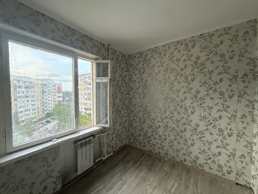 Продам однокомнатную (1-комн.) квартиру, Победы пр-кт, 214а, Симферополь г