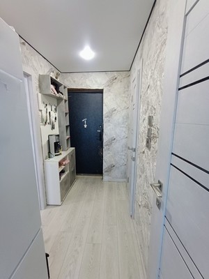 Продам однокомнатную (1-комн.) квартиру, Горького ул, 2, Медведево пгт