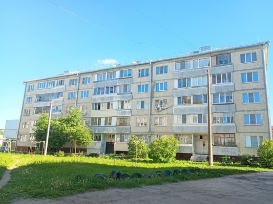 Продам однокомнатную (1-комн.) квартиру, Горького ул, 2, Медведево пгт