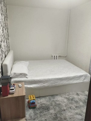 Продам двухкомнатную (2-комн.) квартиру, Радищева ул, 86, Симферополь г