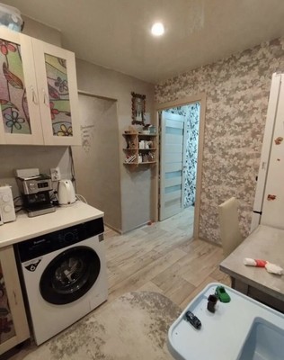 Продам двухкомнатную (2-комн.) квартиру, Радищева ул, 86, Симферополь г