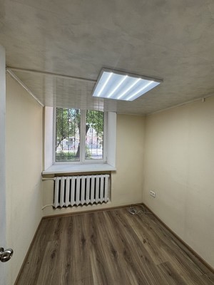 Продам трехкомнатную (3-комн.) квартиру, Жуковского ул, 26/7, Симферополь г