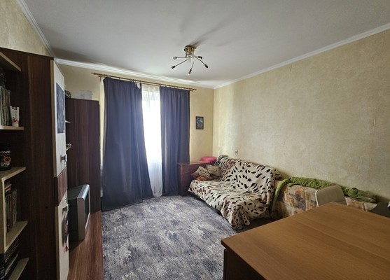 Продам двухкомнатную (2-комн.) квартиру, Дзержинского ул, 150, Новороссийск г