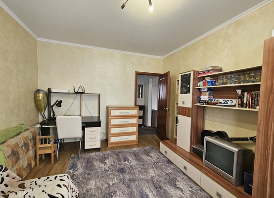 Продам двухкомнатную (2-комн.) квартиру, Дзержинского ул, 150, Новороссийск г