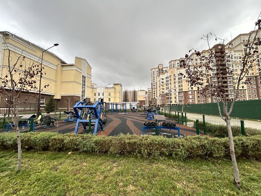 Продам двухкомнатную (2-комн.) квартиру, Крымской весны ул, 5к7, Мирное с