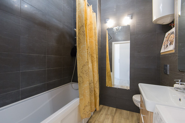 Продам однокомнатную (1-комн.) квартиру, Доломановский пер, 118, Ростов-на-Дону г