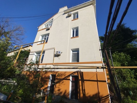 Продам трехкомнатную (3-комн.) квартиру, Пушкина ул, 19, Туапсе г