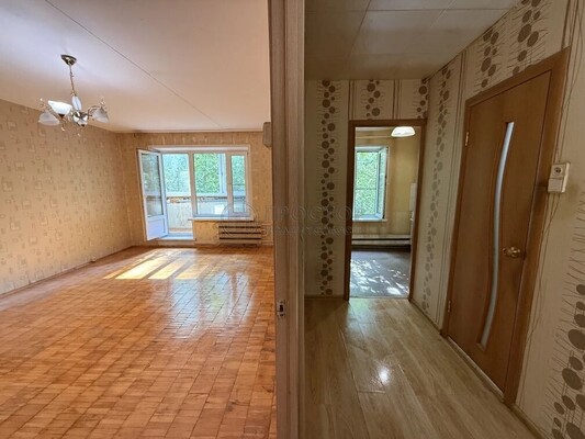 Продам однокомнатную (1-комн.) квартиру, Ореховый б-р, 7к2, Москва г