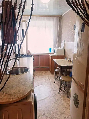 Продам двухкомнатную (2-комн.) квартиру, Островского ул, 10, Малаховка рп