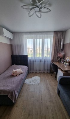 Продам многокомнатную квартиру, Лавриненко ул, 13к2, Москва г