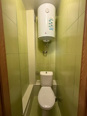Продам трехкомнатную (3-комн.) квартиру, Маршала Жукова ул, 3, Симферополь г