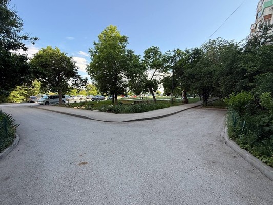 Продам трехкомнатную (3-комн.) квартиру, Маршала Жукова ул, 3, Симферополь г