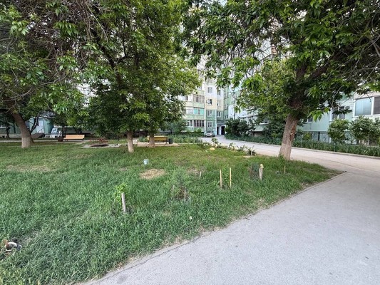 Продам трехкомнатную (3-комн.) квартиру, Маршала Жукова ул, 3, Симферополь г