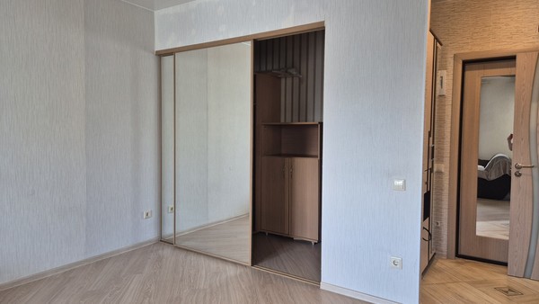 Продам однокомнатную (1-комн.) квартиру, Пушкинское ш, 13к1, Гатчина г