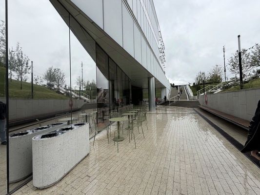 Сдам торговое помещение 154 м2, Очаковское ш, 3А, Москва г