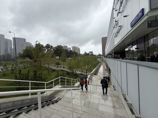 Сдам торговое помещение 154 м2, Очаковское ш, 3А, Москва г