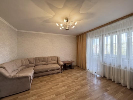 Сдам трехкомнатную (3-комн.) квартиру, Согласия ул, 8, Калининград г