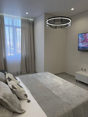 Продам однокомнатную (1-комн.) квартиру, Грибоедова ул, 7, Симферополь г