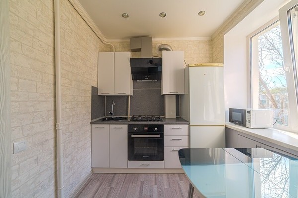 Продам двухкомнатную (2-комн.) квартиру, Циолковского ул, 33, Пенза г