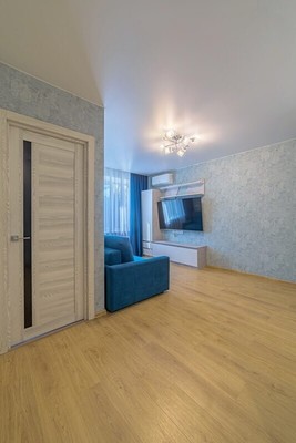 Продам двухкомнатную (2-комн.) квартиру, Циолковского ул, 33, Пенза г