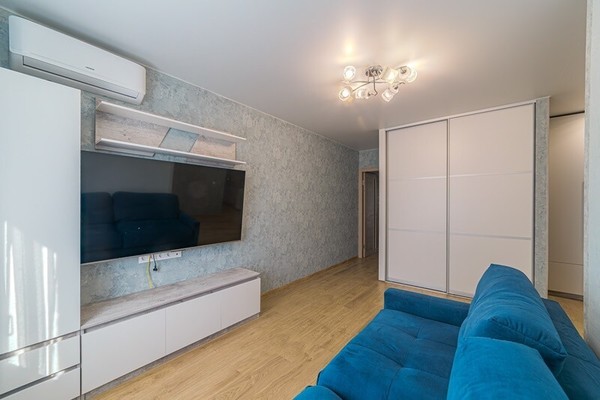 Продам двухкомнатную (2-комн.) квартиру, Циолковского ул, 33, Пенза г