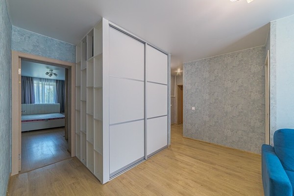 Продам двухкомнатную (2-комн.) квартиру, Циолковского ул, 33, Пенза г