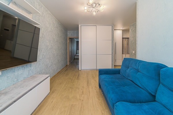 Продам двухкомнатную (2-комн.) квартиру, Циолковского ул, 33, Пенза г