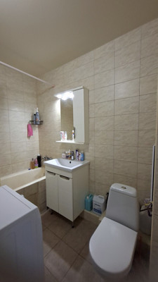 Продам однокомнатную (1-комн.) квартиру, Железнодорожная ул, 12, Симферополь г
