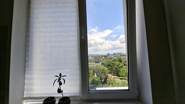 Продам однокомнатную (1-комн.) квартиру, Железнодорожная ул, 12, Симферополь г