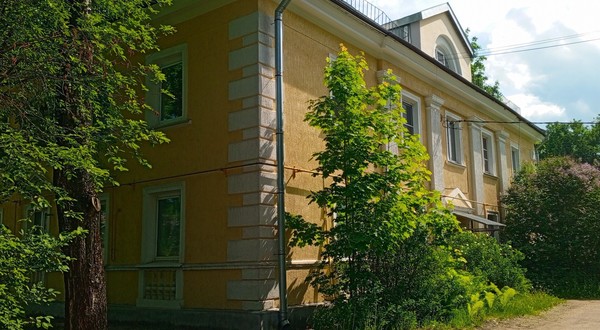 Продам комнату в 3-комн. квартире, Киевская ул, 9/2, Гатчина г
