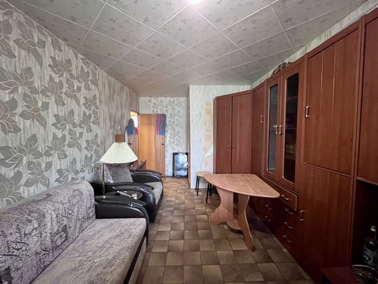 Продам двухкомнатную (2-комн.) квартиру, Дмитровская ул, 28, Базарово д