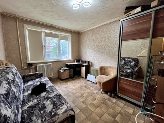 Продам двухкомнатную (2-комн.) квартиру, Дмитровская ул, 28, Базарово д