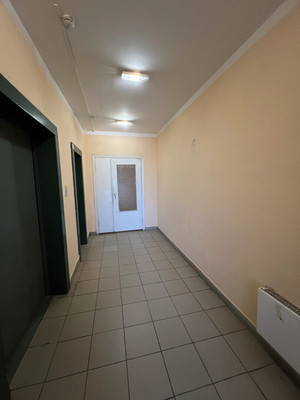 Продам двухкомнатную (2-комн.) квартиру, Хлебозаводской проезд, 1, Люберцы г
