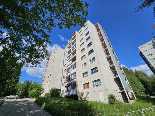 Продам двухкомнатную (2-комн.) квартиру, Советская ул, 11, Костомукша г