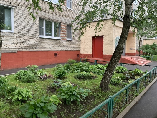 Продам двухкомнатную (2-комн.) квартиру, Институтская ул, 8, Нахабино рп