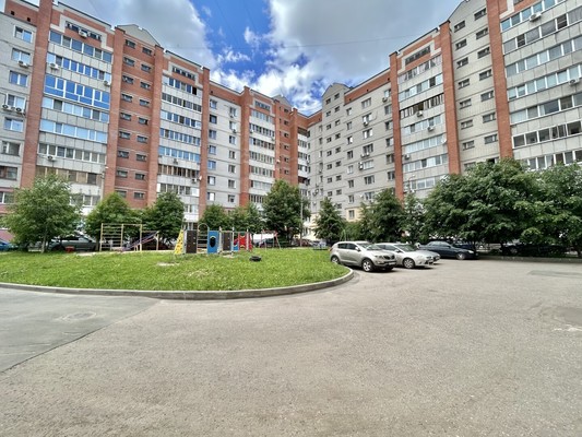 Продам двухкомнатную (2-комн.) квартиру, Рахманинова 1-й проезд, 4, Пенза г