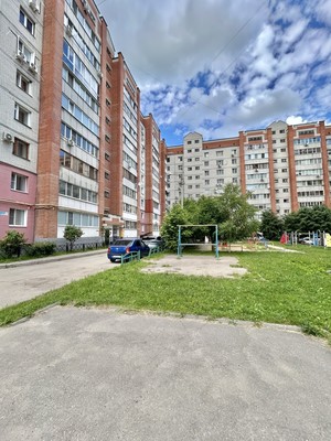 Продам двухкомнатную (2-комн.) квартиру, Рахманинова 1-й проезд, 4, Пенза г