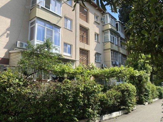 Продам двухкомнатную (2-комн.) квартиру, Чайковского (Центральный р-н) ул, 1, Сочи г
