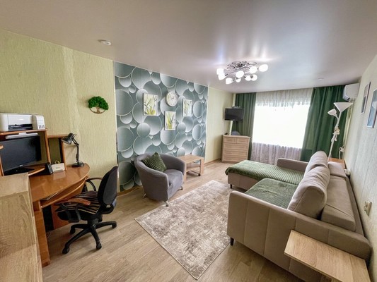Продам двухкомнатную (2-комн.) квартиру, 2-й Микрорайон ул, 2, Эльбан рп