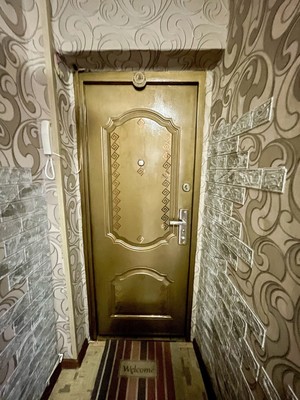 Продам двухкомнатную (2-комн.) квартиру, 2-й Микрорайон ул, 2, Эльбан рп