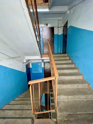 Продам двухкомнатную (2-комн.) квартиру, 2-й Микрорайон ул, 2, Эльбан рп