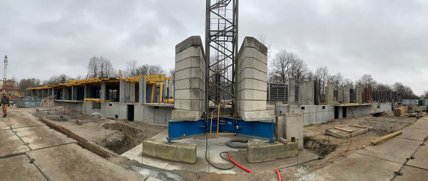 Продам трехкомнатную (3-комн.) квартиру (долевое), Подполковника Емельянова ул, Калининград г