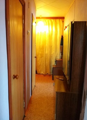 Продам двухкомнатную (2-комн.) квартиру, Строителей ул, 8, Купанское с