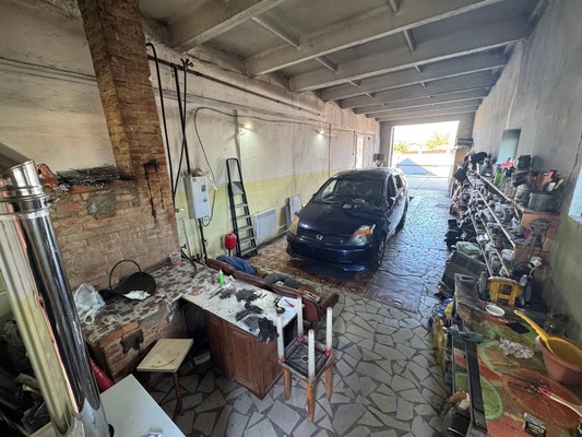 Продам дом, Кедровая ул, 30, Комсомольск-на-Амуре г, 0 км от города